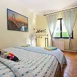 Nadia 1844 *