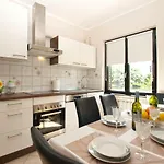 Apartment Nadia 1844 Pula